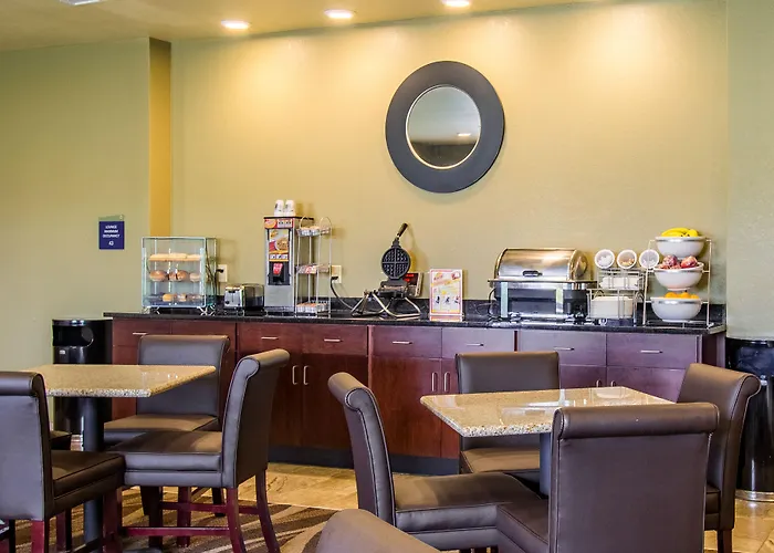 Cobblestone Hotel & Suites - Orrville
