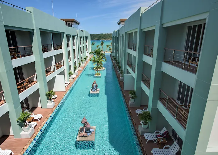 Phi Phi Harbour View Hotel