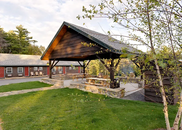 Cobble Mountain Lodge