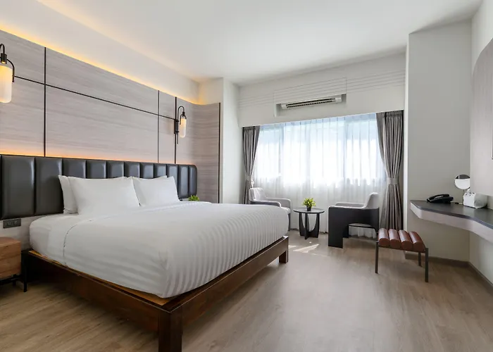 Panmanee Hotel-Newly Renovated