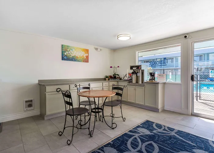Travelodge By Wyndham Florence
