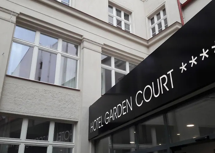 Hotel Garden Court