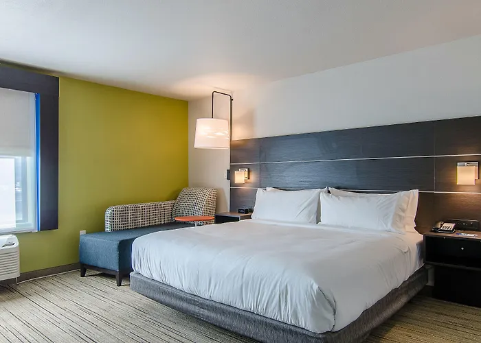 Holiday Inn Express & Suites - Atchison By Ihg