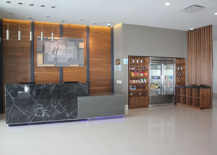 Holiday Inn Express & Suites Silao Aeropuerto Terminal By Ihg