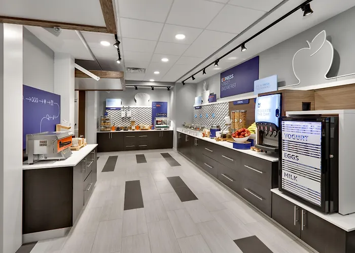 Holiday Inn Express & Suites Plano East - Richardson By Ihg