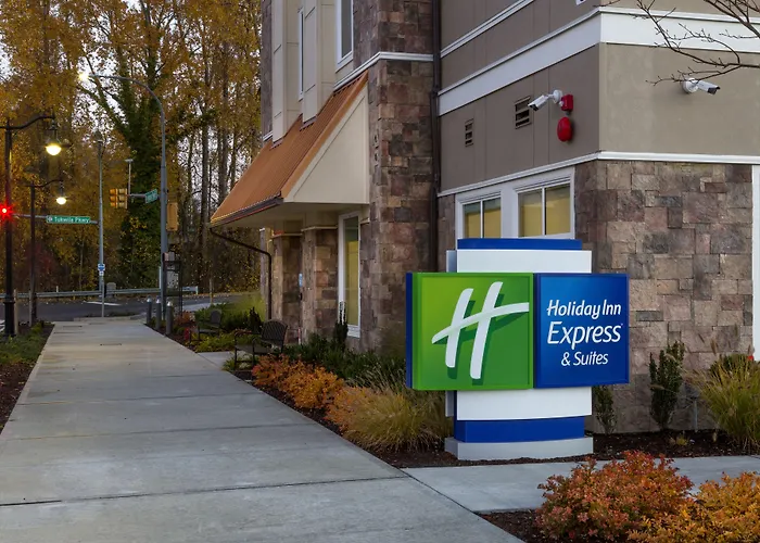 Holiday Inn Express & Suites - Seattle South - Tukwila By Ihg