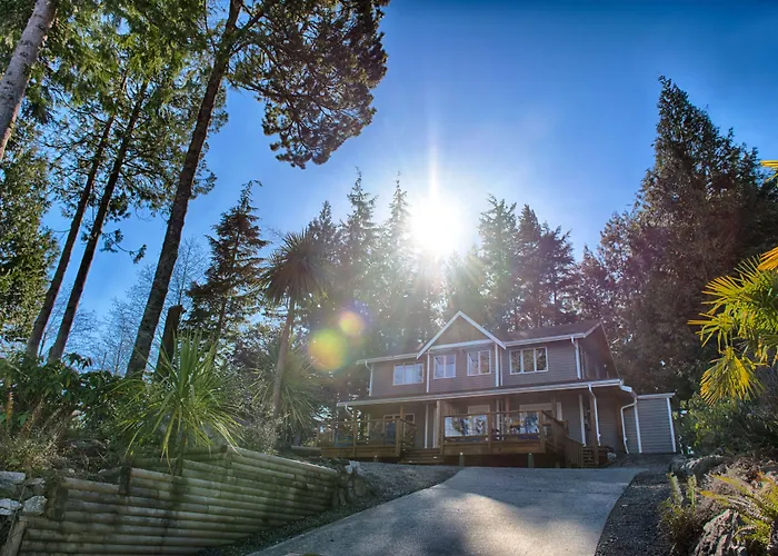 The Francis Boutique Inn