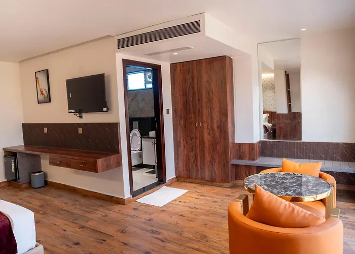 Hotel Golden Amulya Rest Wings Near International Airport