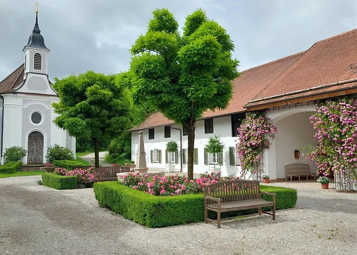 Ferienwohnung Gutshof in Seenähe