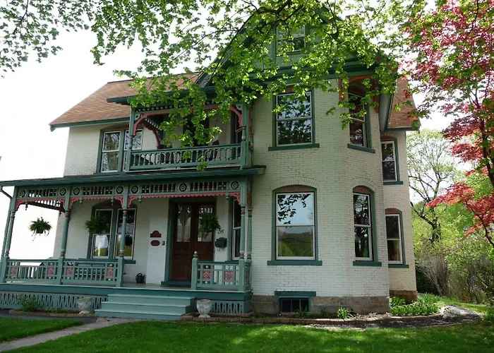 Victorian Loft Bed And Breakfast