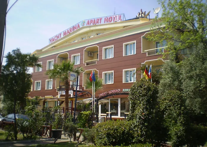 Blue Yacht Marina Apart Hotel