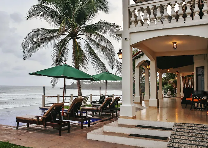 Vista Las Olas Surf Resort