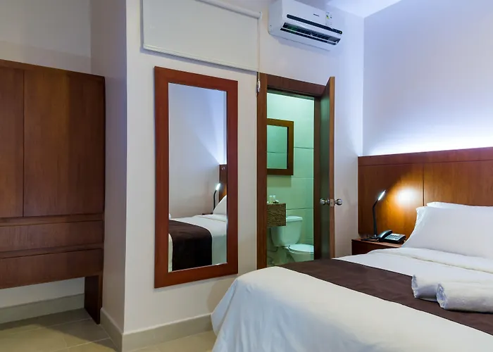 Hotel La Ría Durán