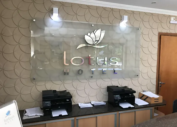 Lotus Hotel - à 6 km do Santuário de Aparecida-SP