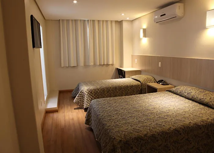 Golden Hotel - O Mais Central - Pet Friendly