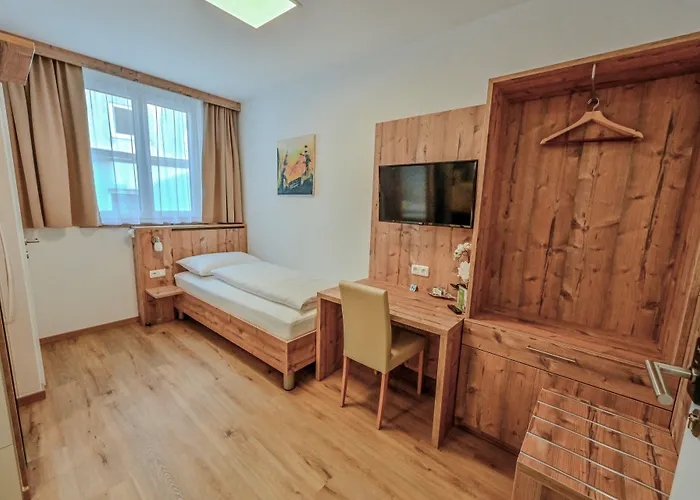 Hotel "City Rooms Wels"