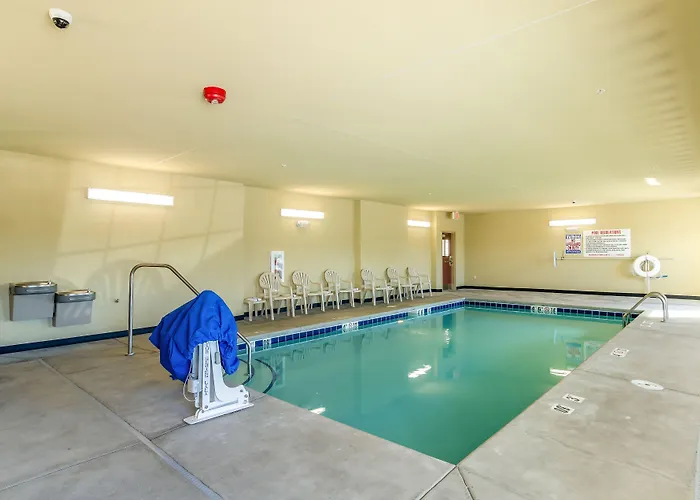 Cobblestone Hotel & Suites - Gering/Scottsbluff