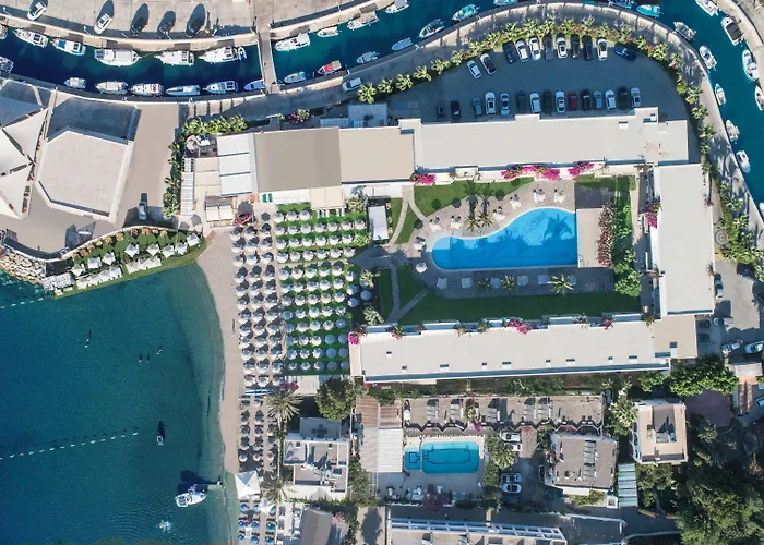 Luga Boutique Hotel&Beach