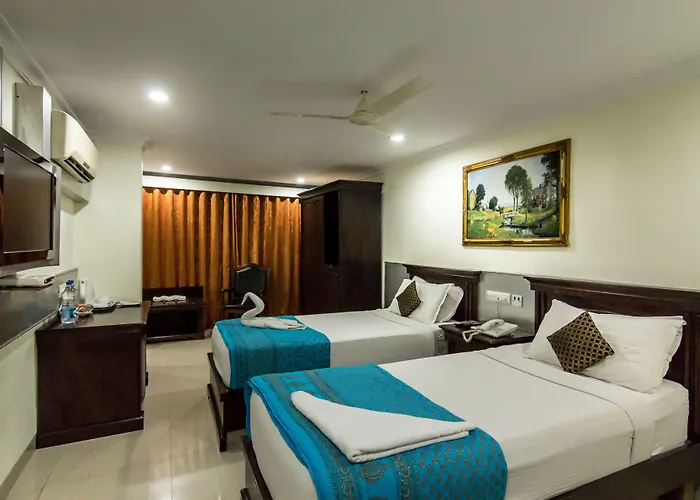 Capital O Hotel Central Park Near Birla Mandir