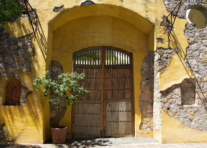 Casa Mision de San Miguel