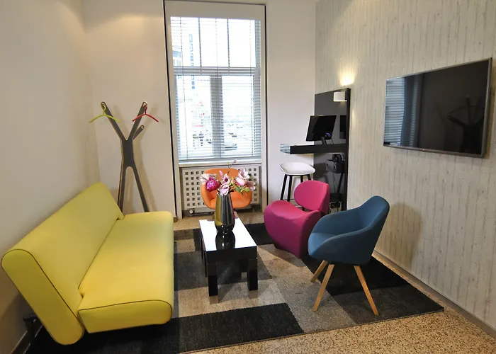 Hotel Cristall - Frankfurt City