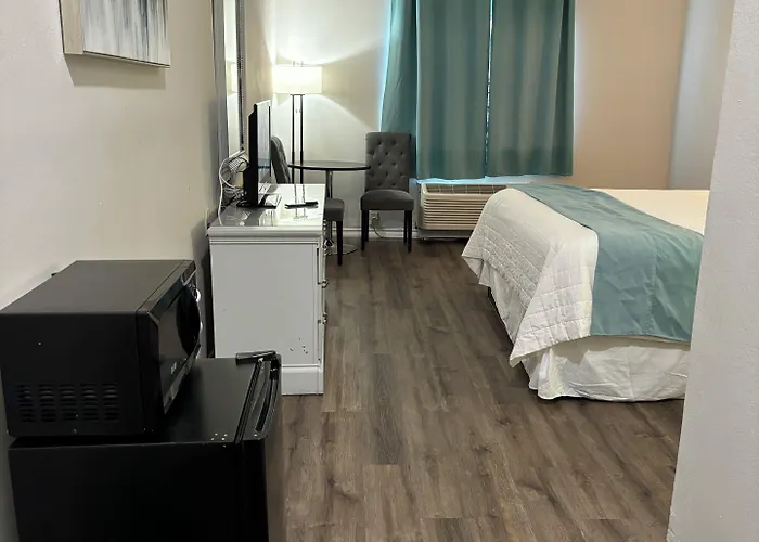Deluxe Inn&Suites
