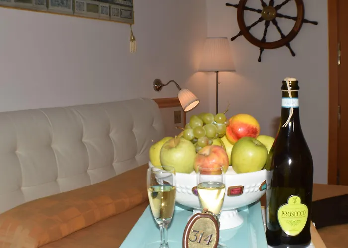 Hotel Rosa Meuble