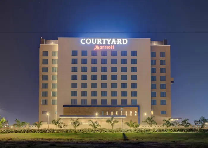Courtyard By Marriott Surat