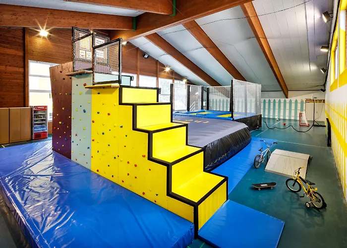 Basekamp Mountain Budget Hotel