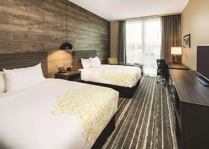La Quinta Inn & Suites By Wyndham Atlanta South - Mcdonough