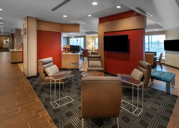 Towneplace Suites By Marriott Milwaukee Oak Creek