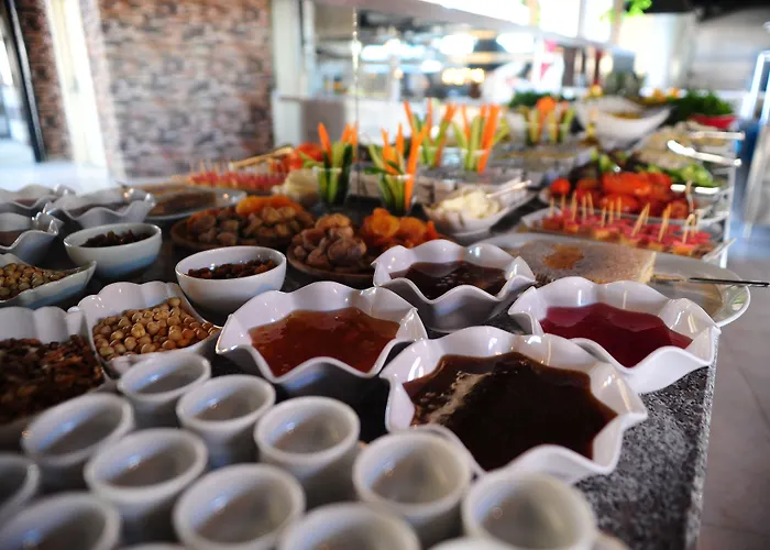 Yucel Hotel