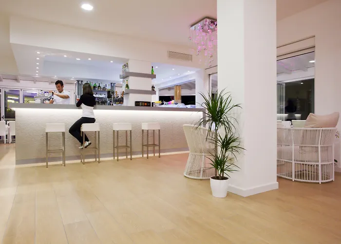 Hotel Lux