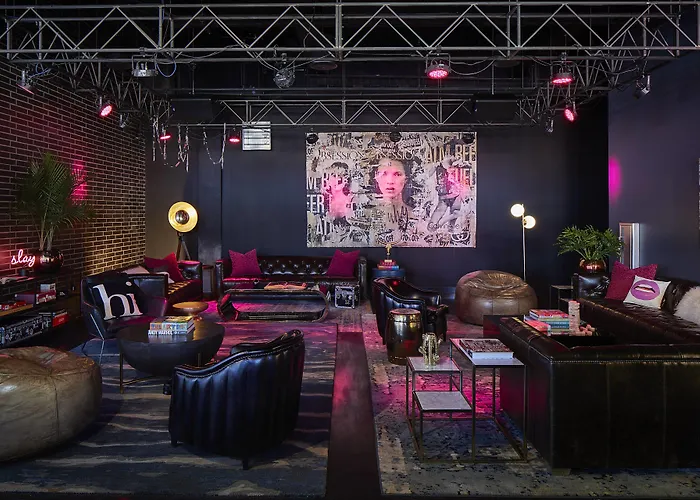 Moxy Minneapolis Uptown