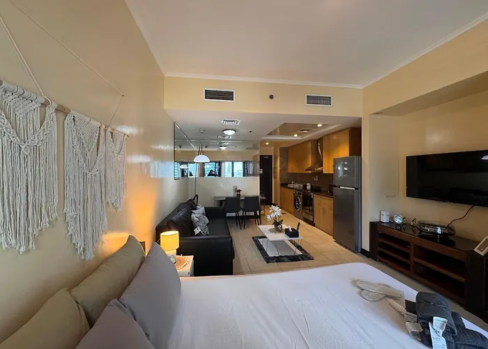 Click Stay - Jlt - Studio & Balcony Lakes View Entire Apartment -Jn