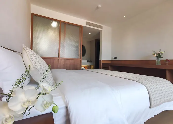 Tuji Lane And Fanghe Homestay