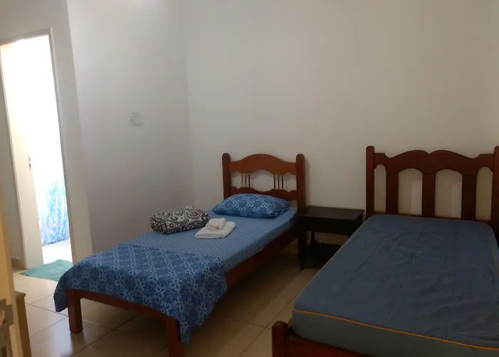 Quartos com Banheiros privativos - Hospedagem Recanto do Luar