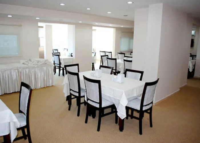 Anya Suit Otel