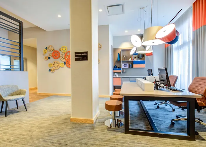 Hampton Inn & Suites Boston/Waltham