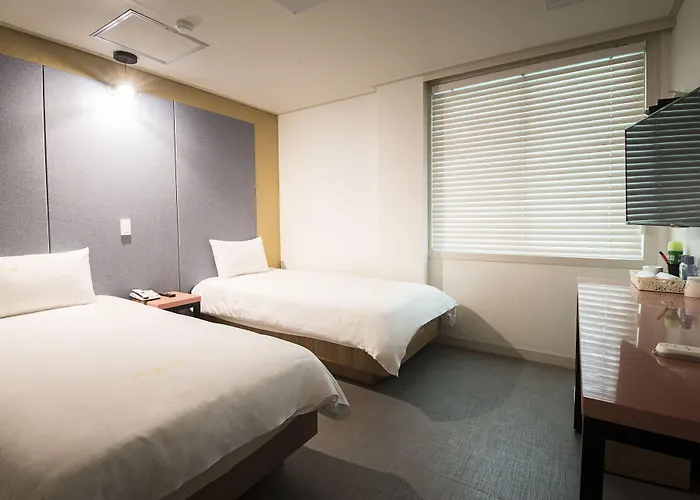 Champion Hotel