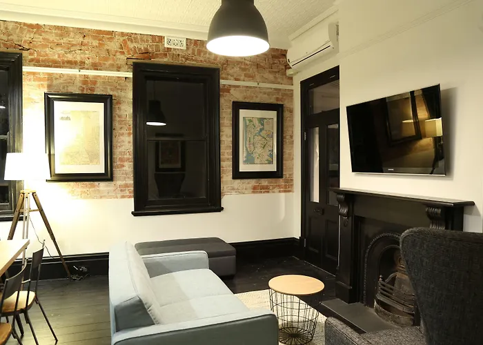 Hollidge House 5 Star Luxury Apartments