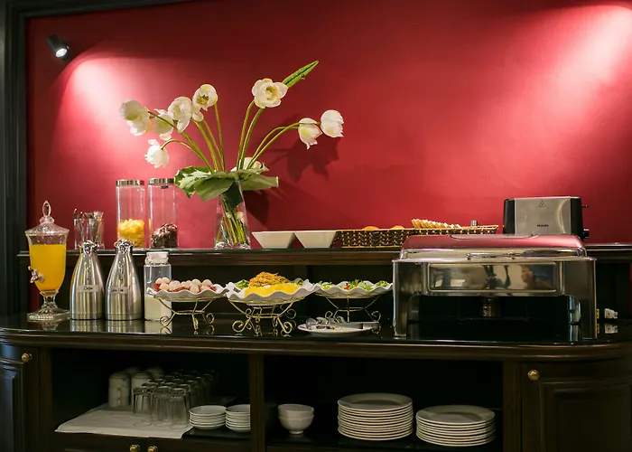 Golden Rooster Hotel