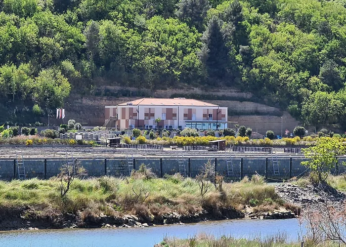 Hotel Lavender - Oleander Resort