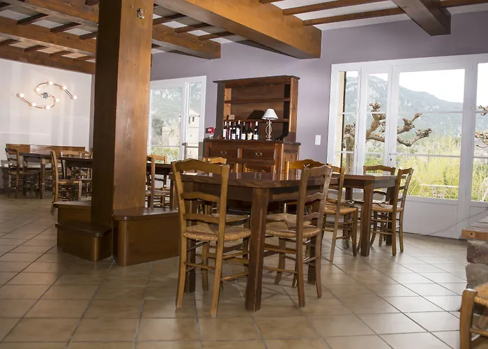 Hotel Les Hauts De Moureze