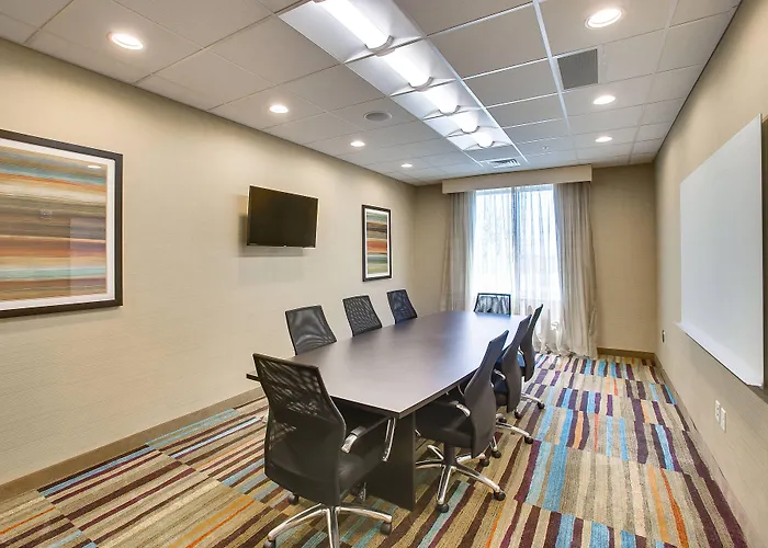 Fairfield Inn & Suites By Marriott Wichita East