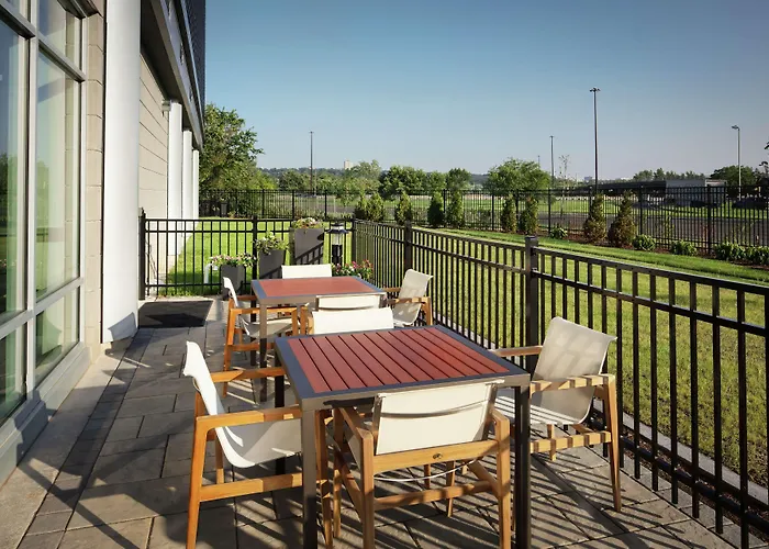 Homewood Suites By Hilton Teaneck Glenpointe