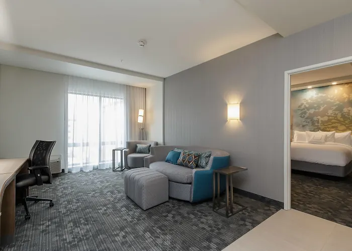 Courtyard By Marriott South Bend Downtown