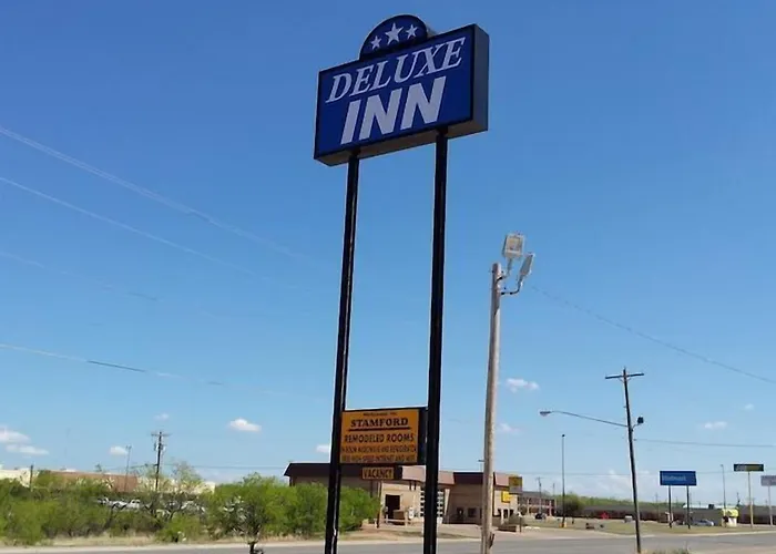 Deluxe Inn