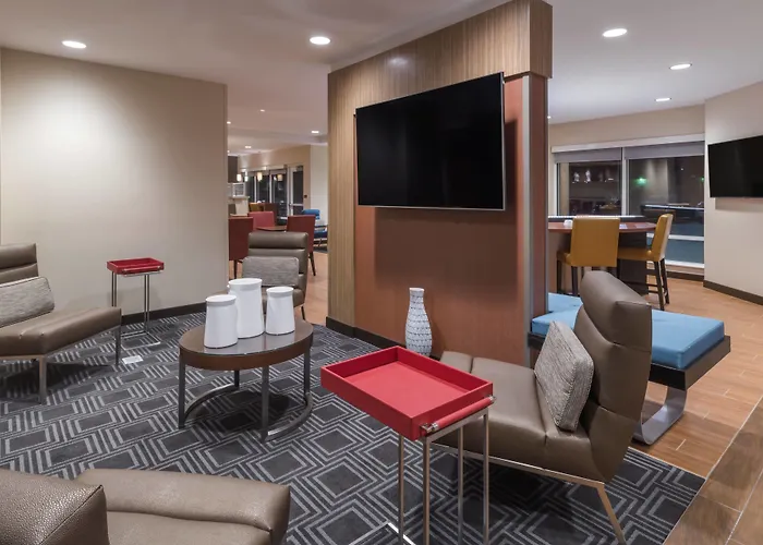Towneplace Suites By Marriott Hays