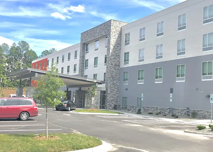 Holiday Inn Express & Suites Raleigh Airport - Brier Creek By Ihg